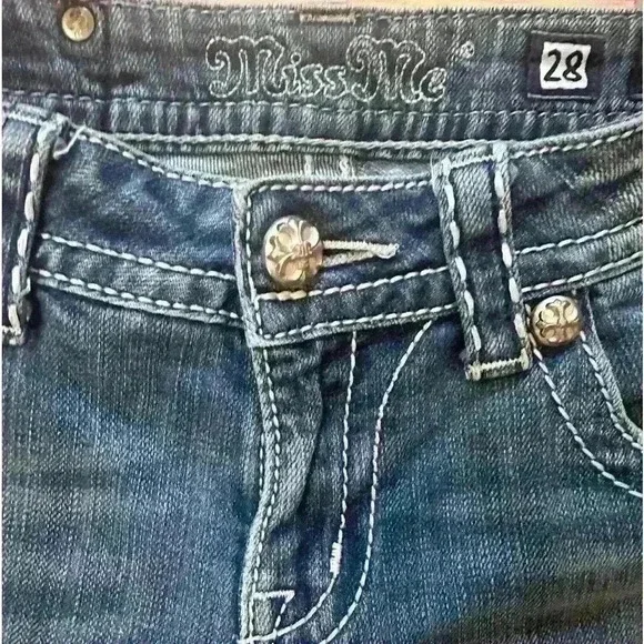 Miss Me Y2K Jeans Studded Pockets Size 28 🔥 - Picture 2 of 9